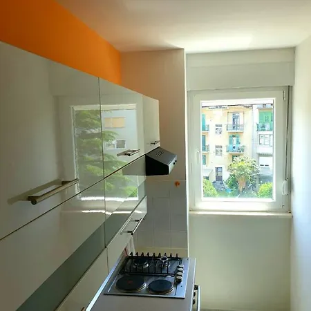 Lucia Apartments 公寓